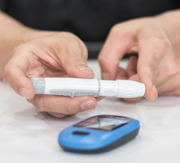 Blog Main Image - T1D Diabetes Monitoring Blood Sugar Test