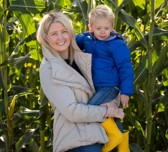 Featured Lauren Graham Cornfield Editorial